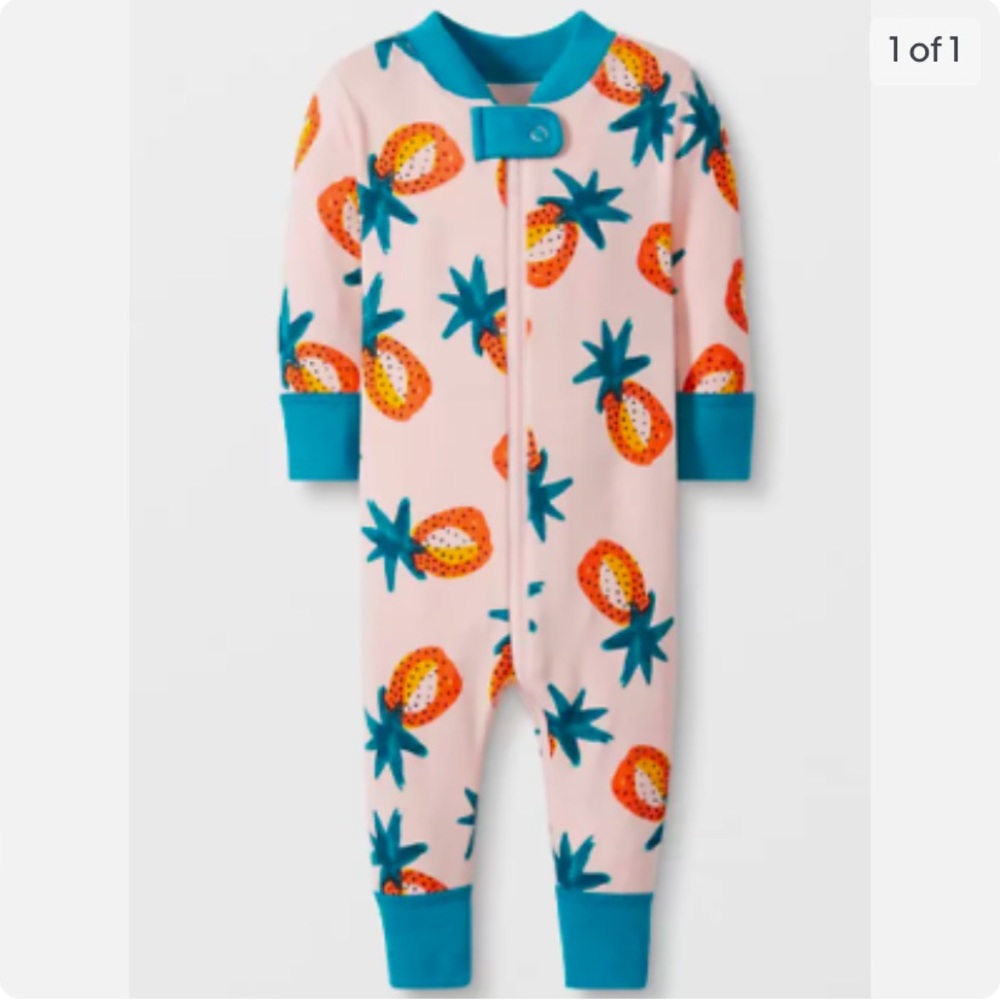 🍍Hanna Andersson Pineapple sleeper🍍